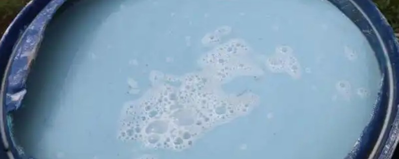 波尔多液是由什么配制，原料包括硫酸铜、熟石灰等