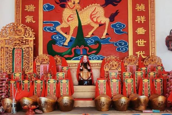小满节气吃什么,可以吃苦菜、枇杷等